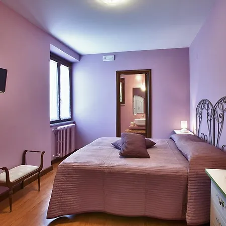 Al Colle Bed & Breakfast *