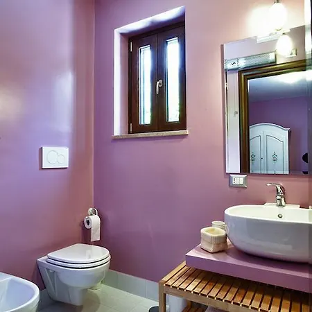 Al Colle Bed & Breakfast 4*